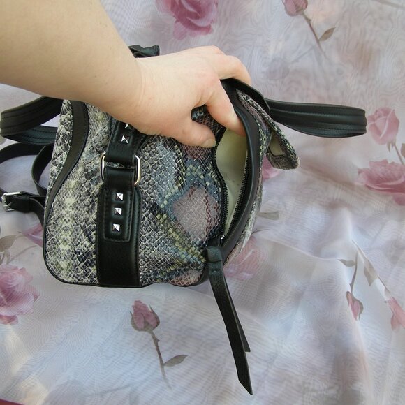 NEW Aimee Kestenberg Leather Snake Print Handbag - Picture 9 of 16